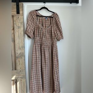 Large Old Navy dress
